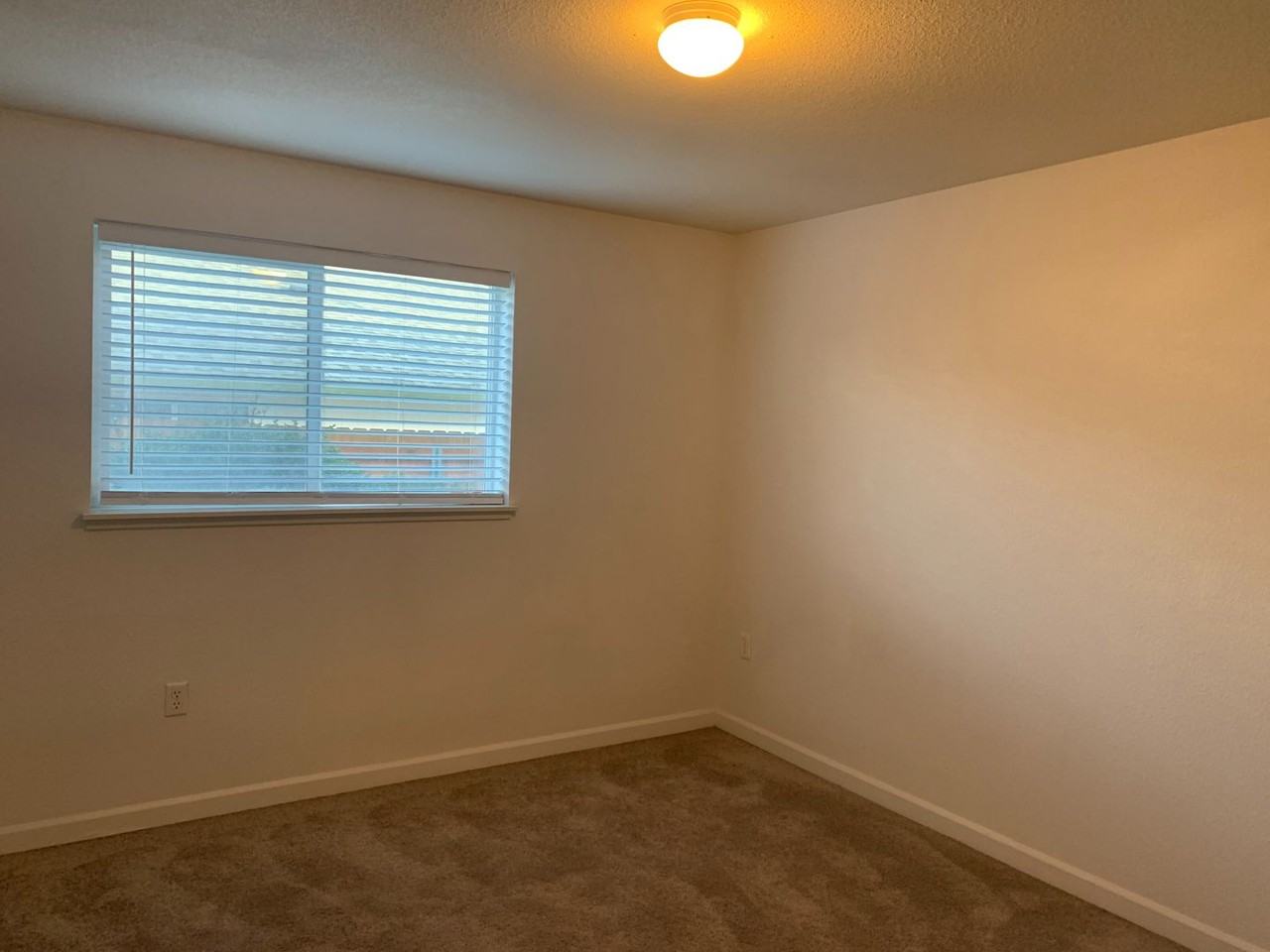 6048 Se Drake St #114 - Photo 6 of 9