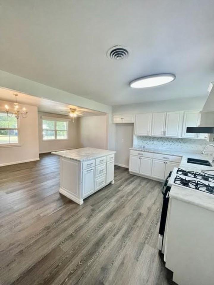1830 La Porte Dr - Photo 7 of 16