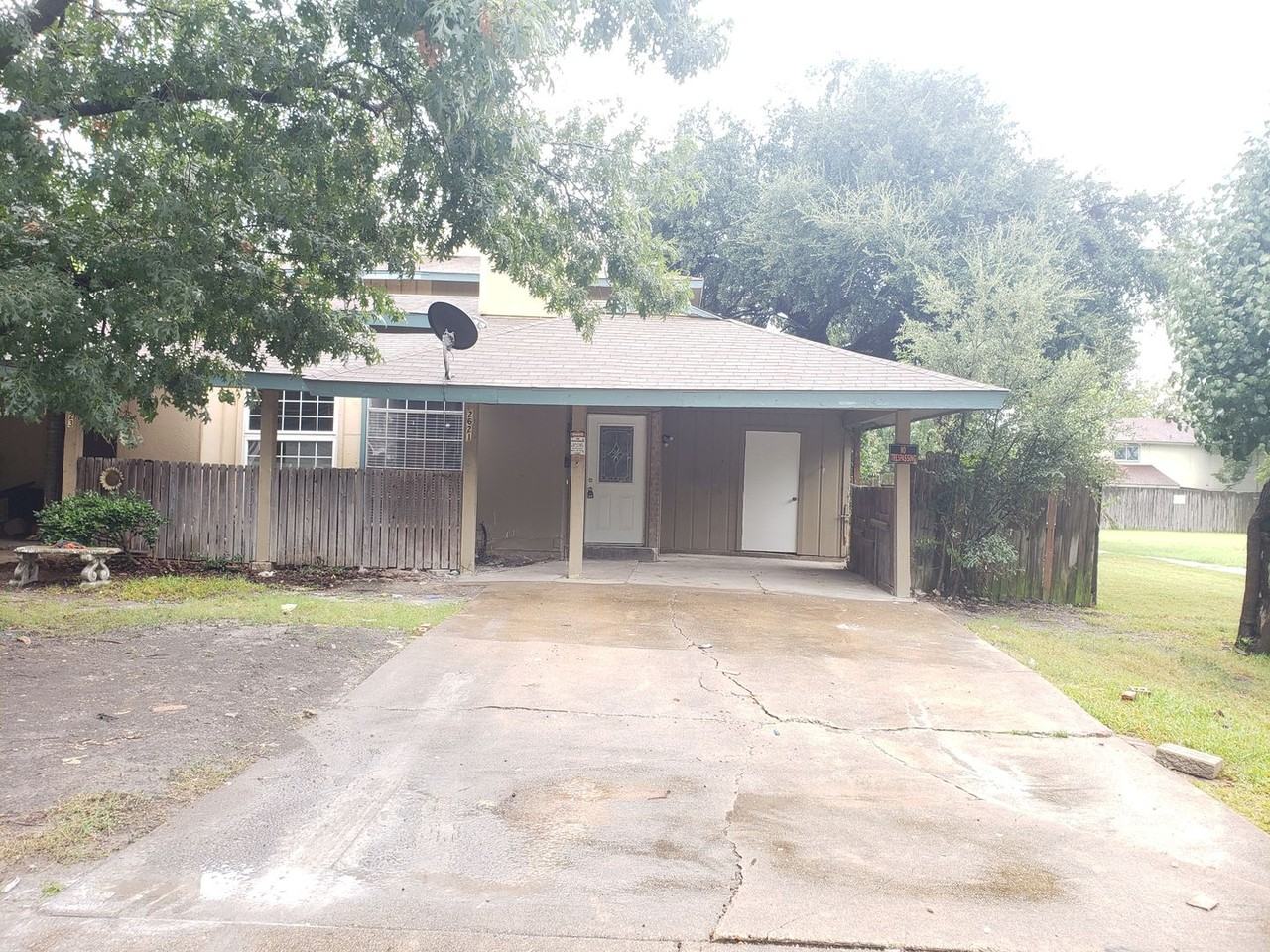 2621 San Sabastian Cir - Photo 2 of 26