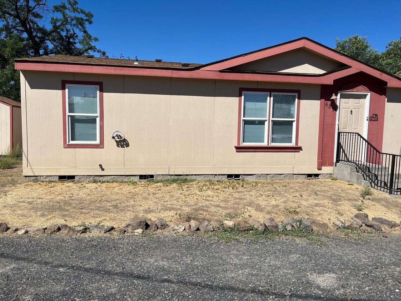 639 Se Evergreen Ave - Photo 2 of 31