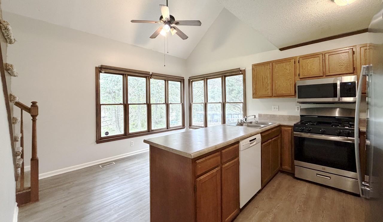 2387 Riverchase Pl #1 - Photo 5 of 17