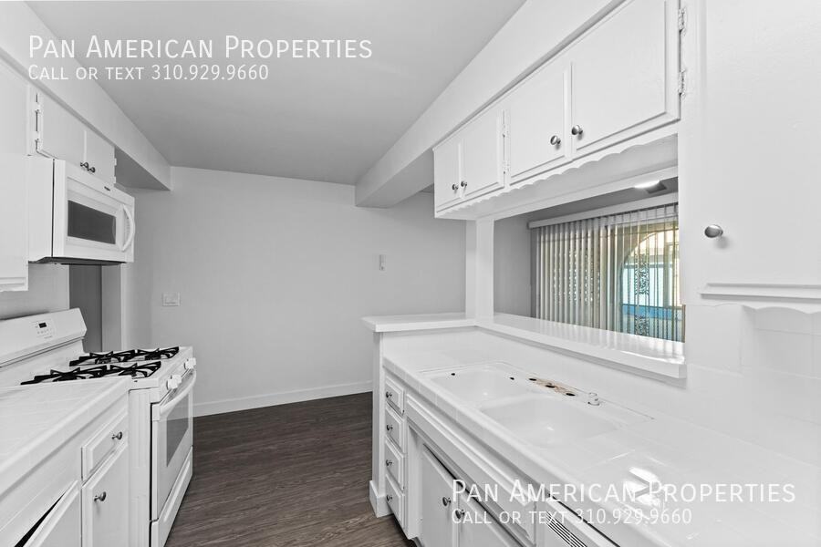 Coast Apartments - Photo 4 of 46