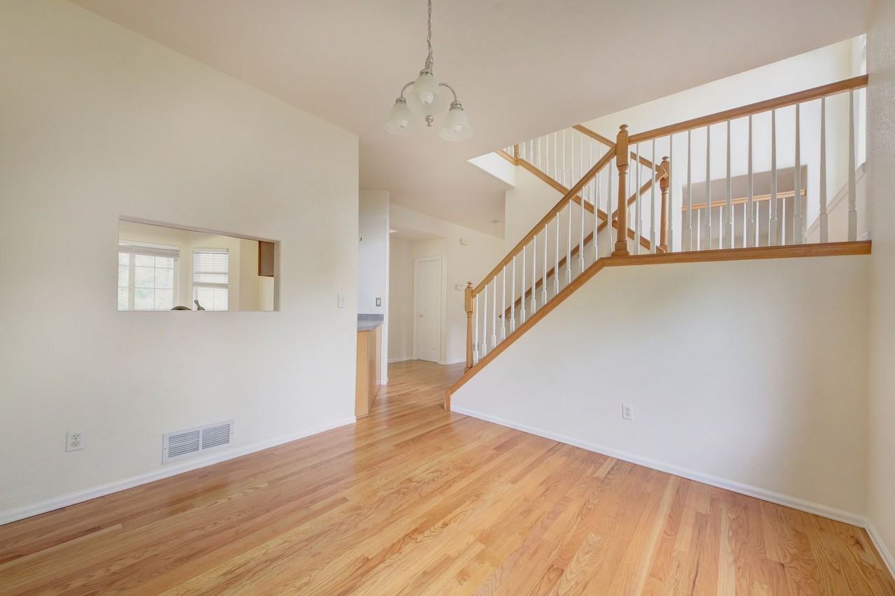 1734 W Yampa St - Photo 5 of 27
