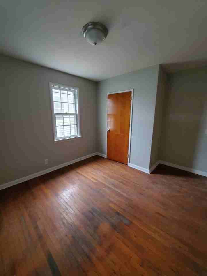1636 Saint Elmo Ave Ne - Photo 2 of 10