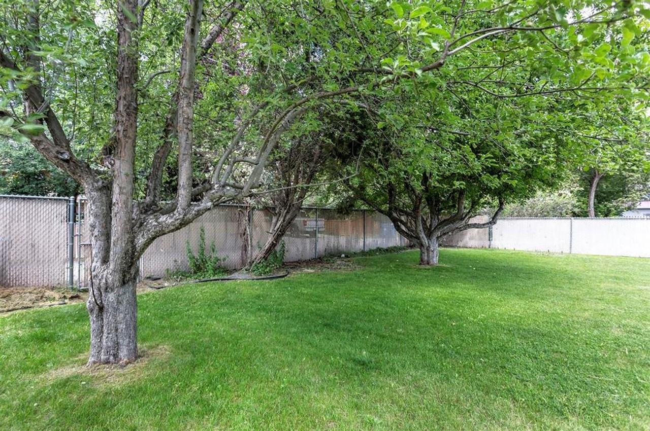 640 Woodworth Ave - Photo 6 of 34