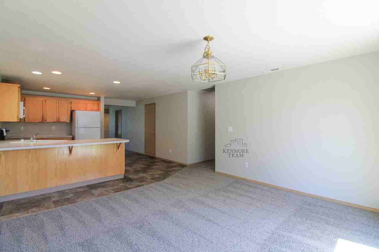 7704 Wrigley Dr - Photo 4 of 11