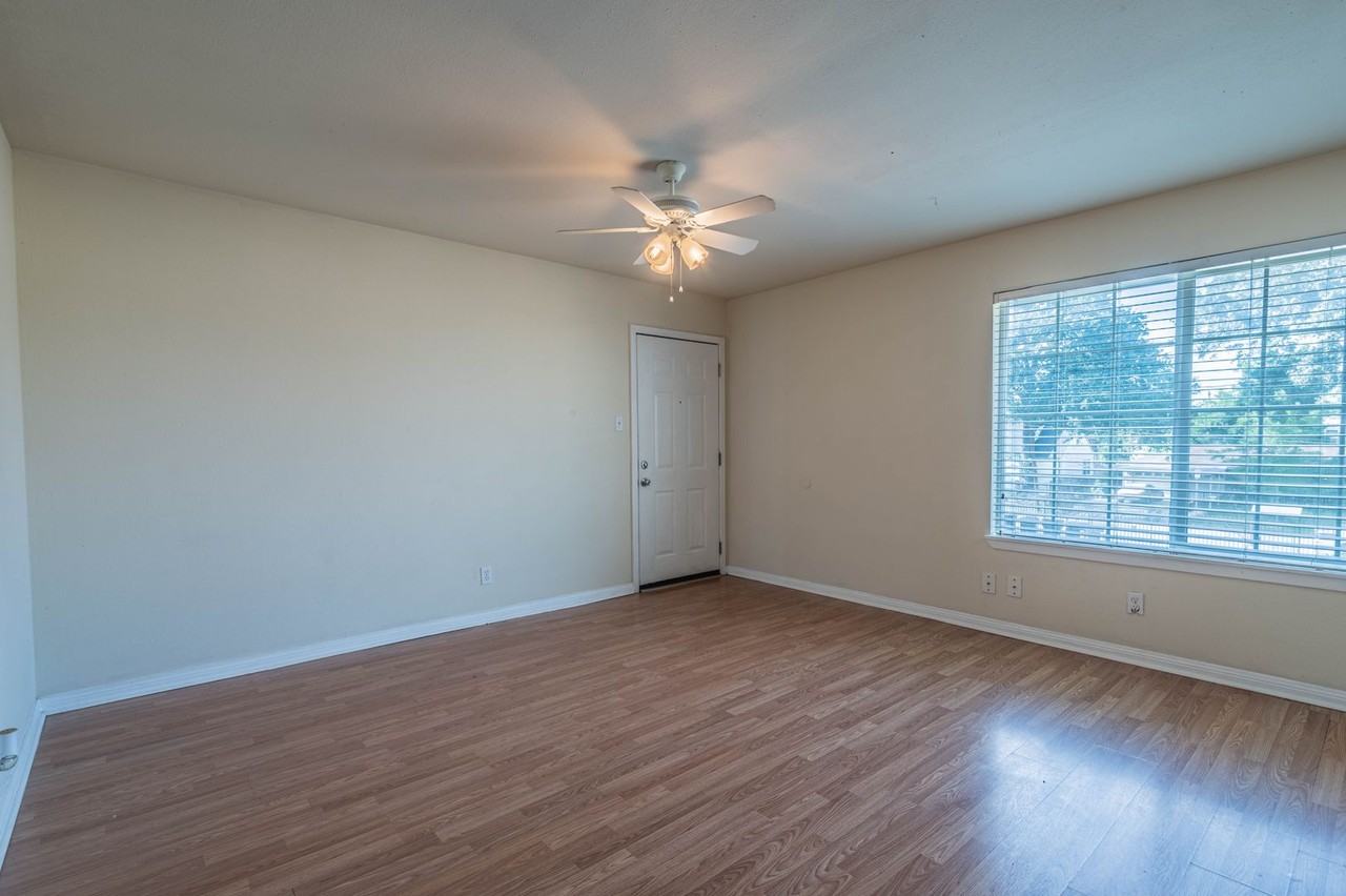 3918 Anita St #1 - Photo 7 of 17