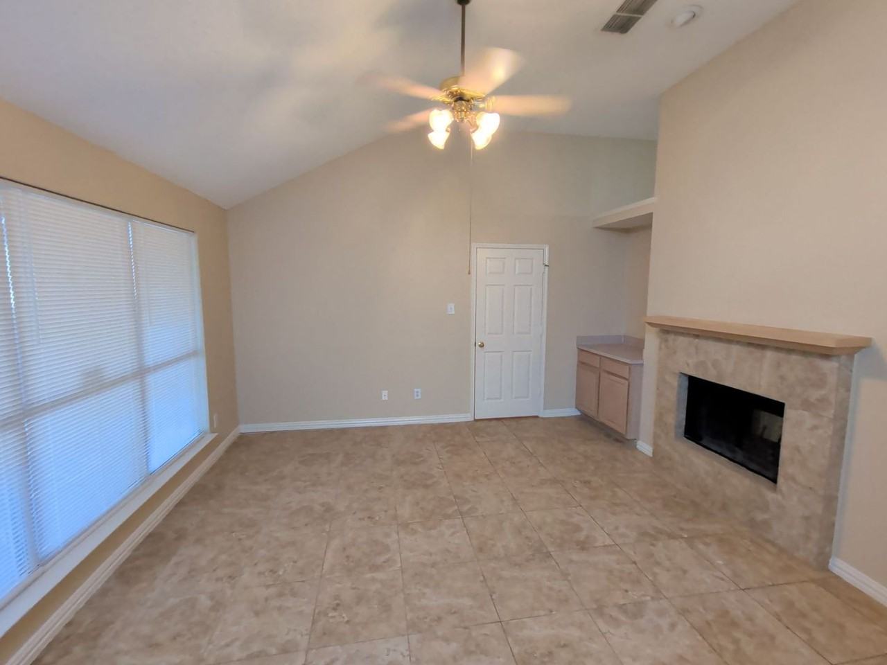 4819 Brady Ct - Photo 6 of 32