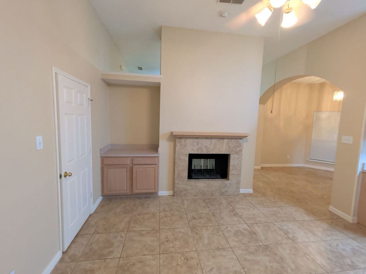 4819 Brady Ct - Photo 7 of 32