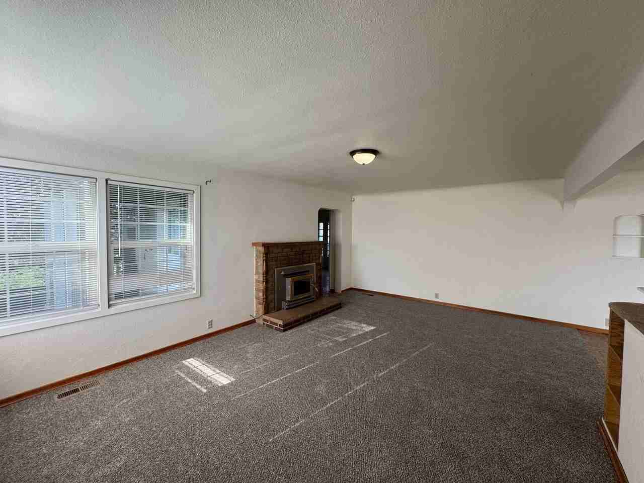 1320 Beaudry Rd - Photo 3 of 14