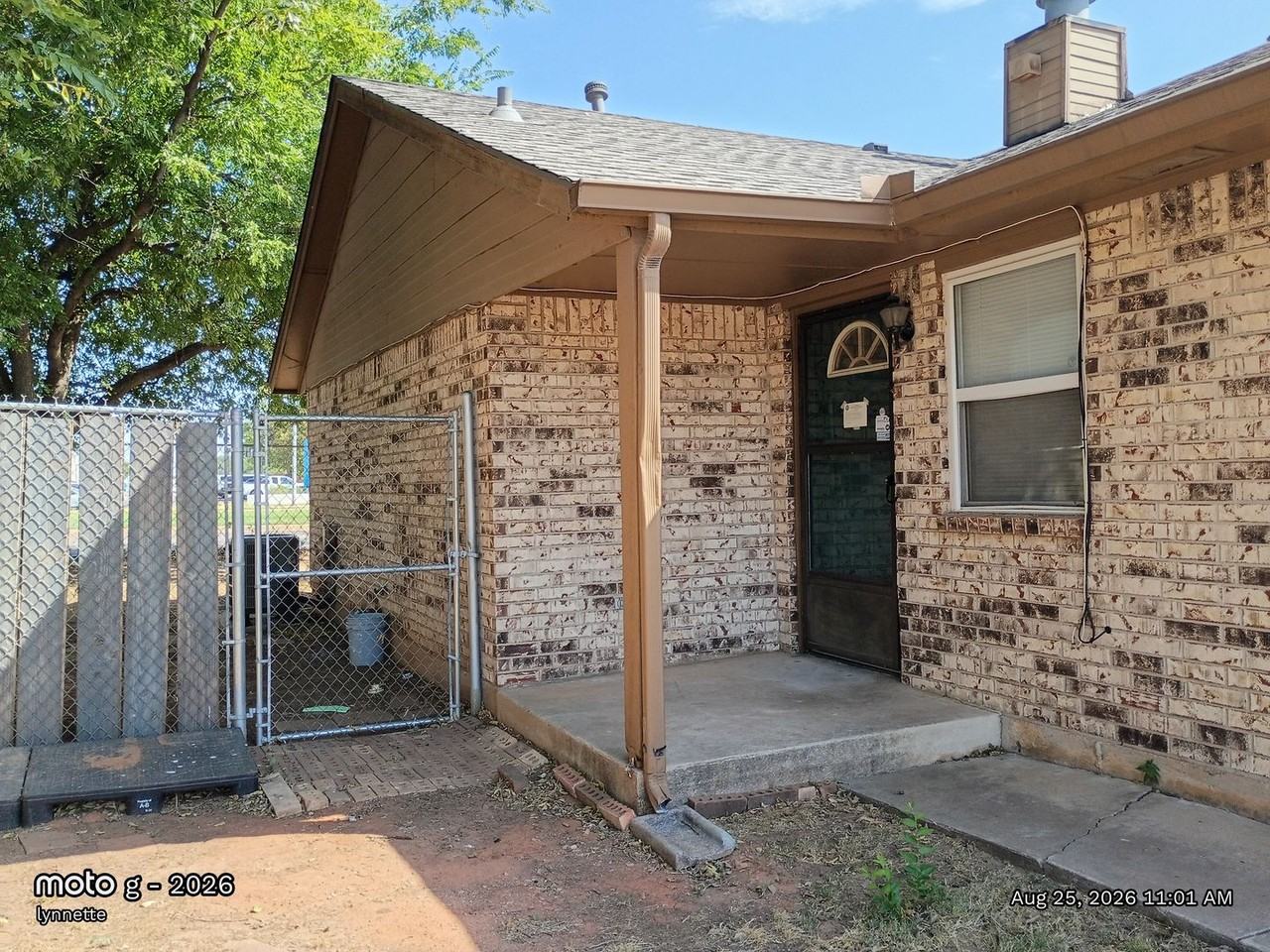 515 Peppertree Ln - Photo 2 of 20