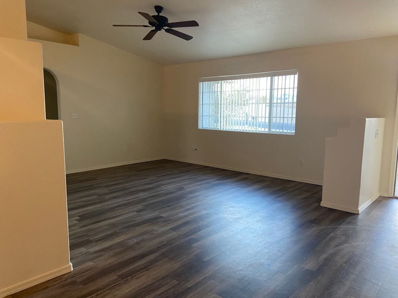 845 Fern Ln - Photo 4 of 17
