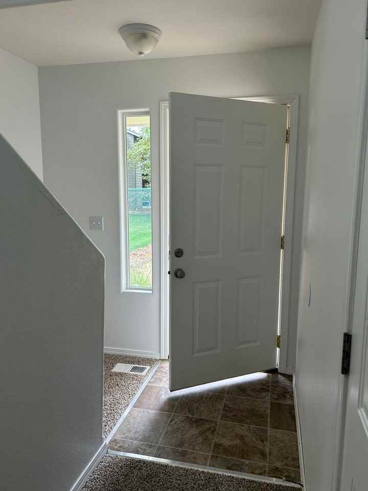 1815 Sw Easy St - Photo 2 of 16