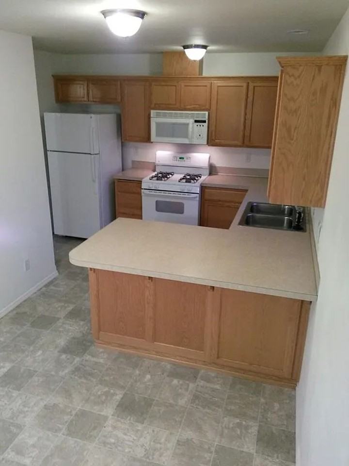 1815 Sw Easy St - Photo 6 of 16