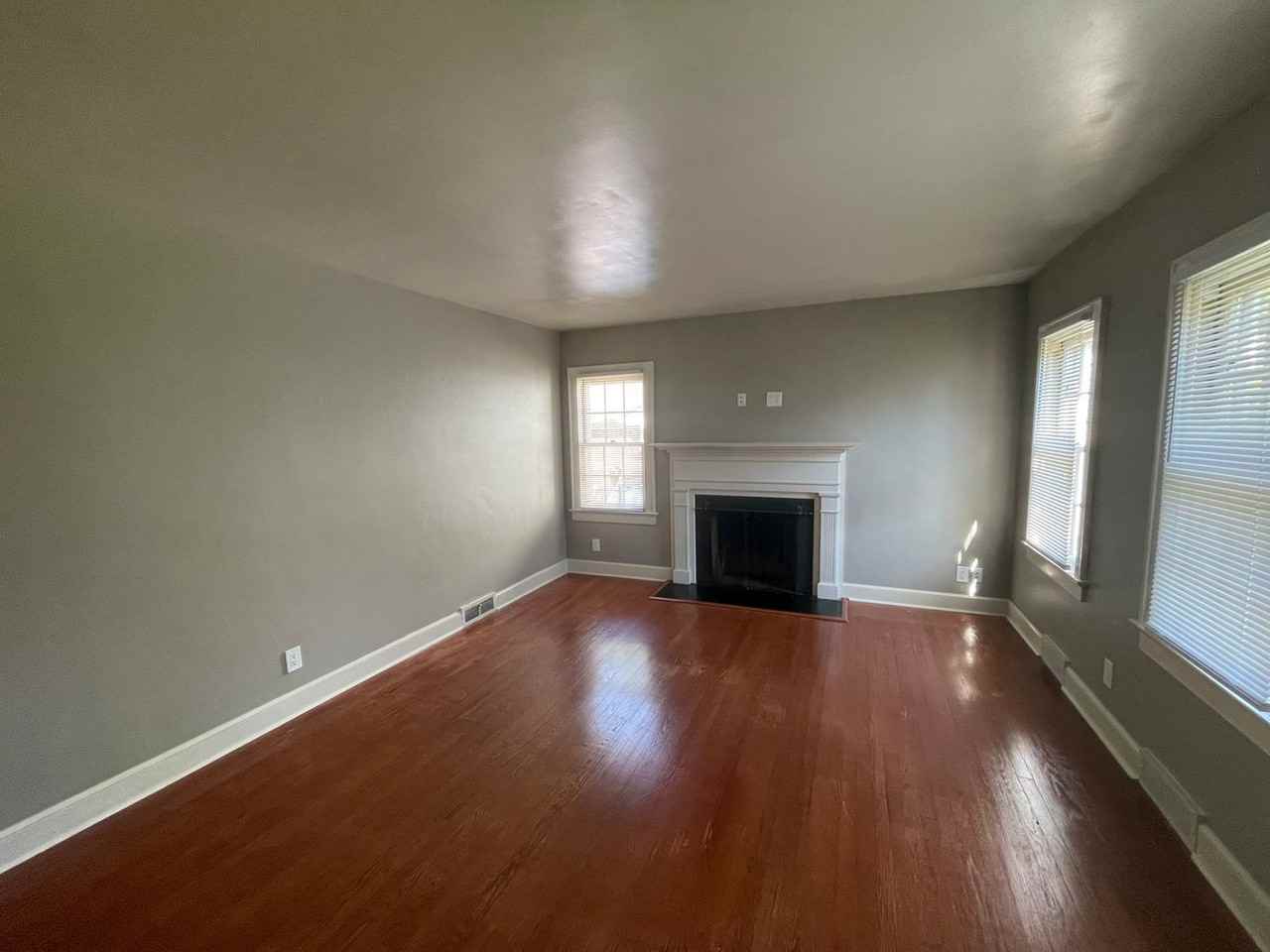 509 Biltmore Ave - Photo 2 of 18