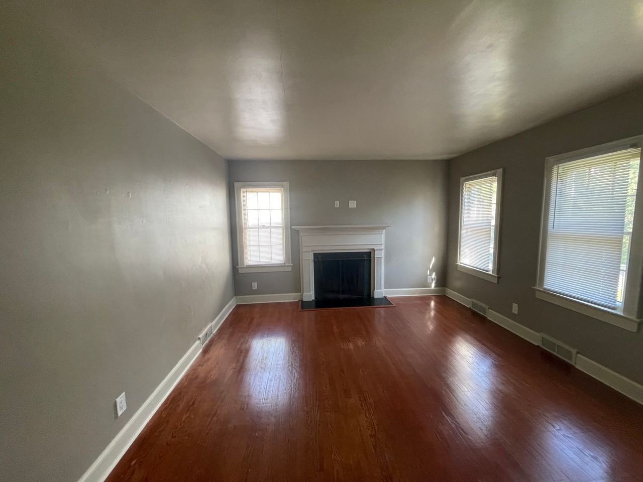509 Biltmore Ave - Photo 3 of 18