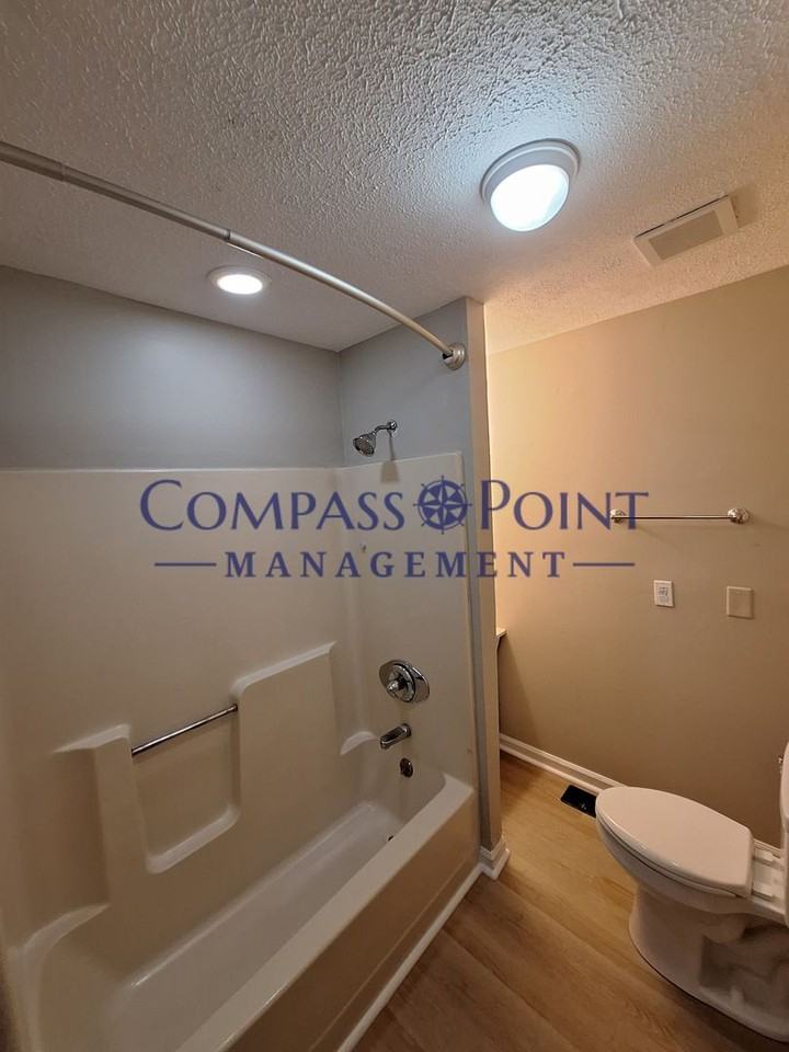 848 Bryan Ave - Photo 6 of 11