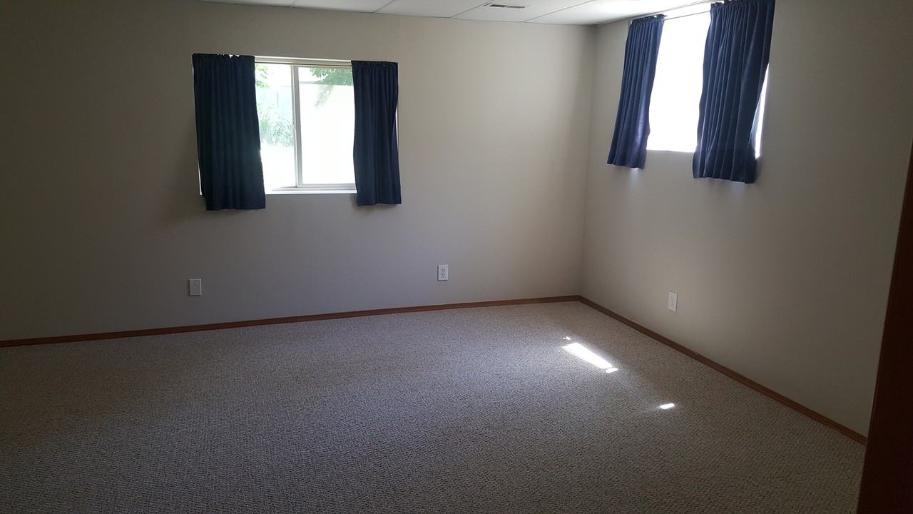 4321 S Stonington Ln - Photo 6 of 11