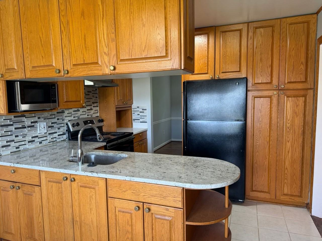13100 Cabinwood Dr - Photo 3 of 25