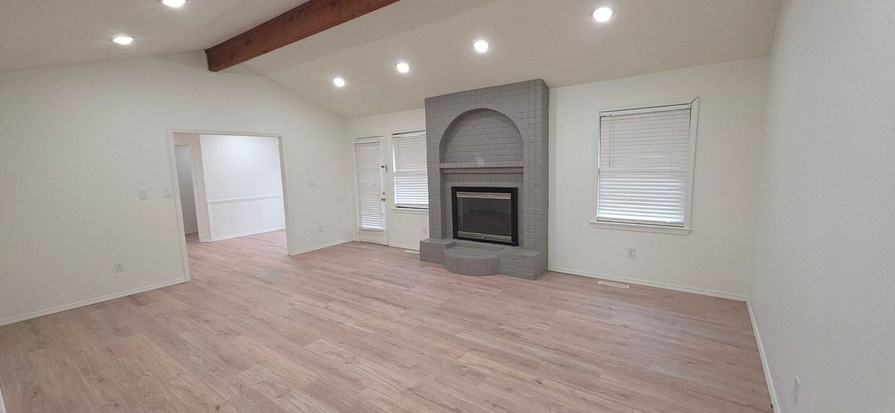 1603 E Woodgate St - Photo 5 of 14
