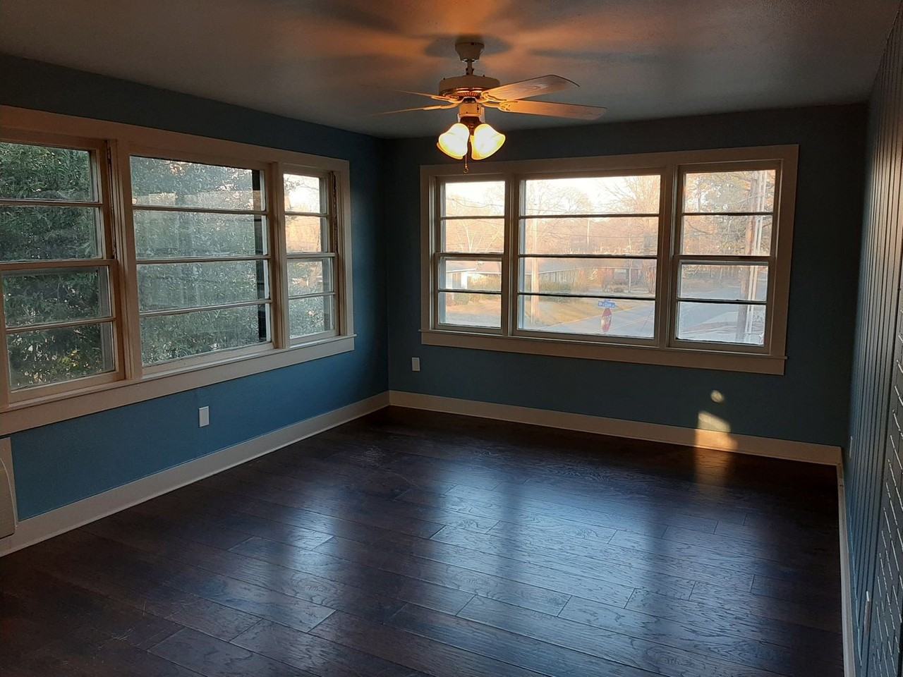 609 N Oak St - Photo 3 of 13