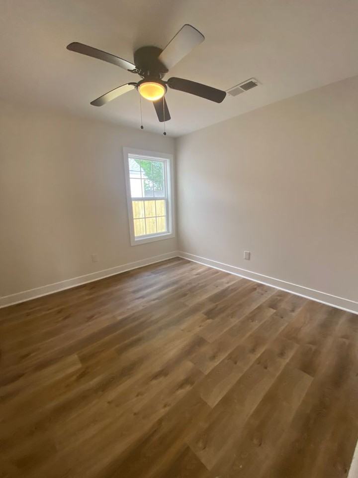 788 N Merton St - Photo 4 of 13