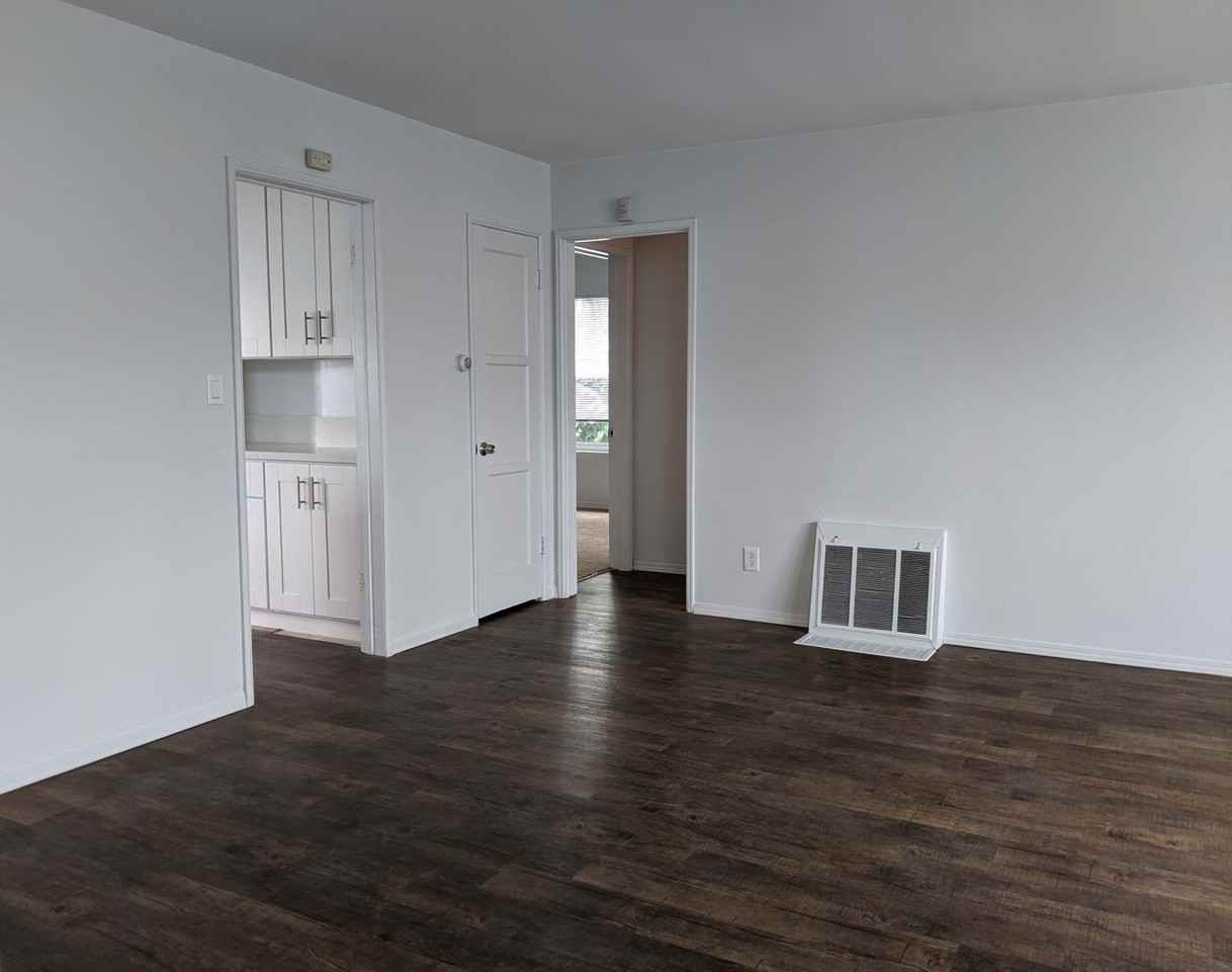123 S Lime St - Photo 6 of 12