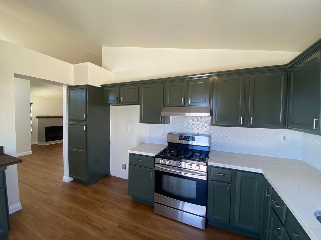 1903 Coral Ct - Photo 7 of 23