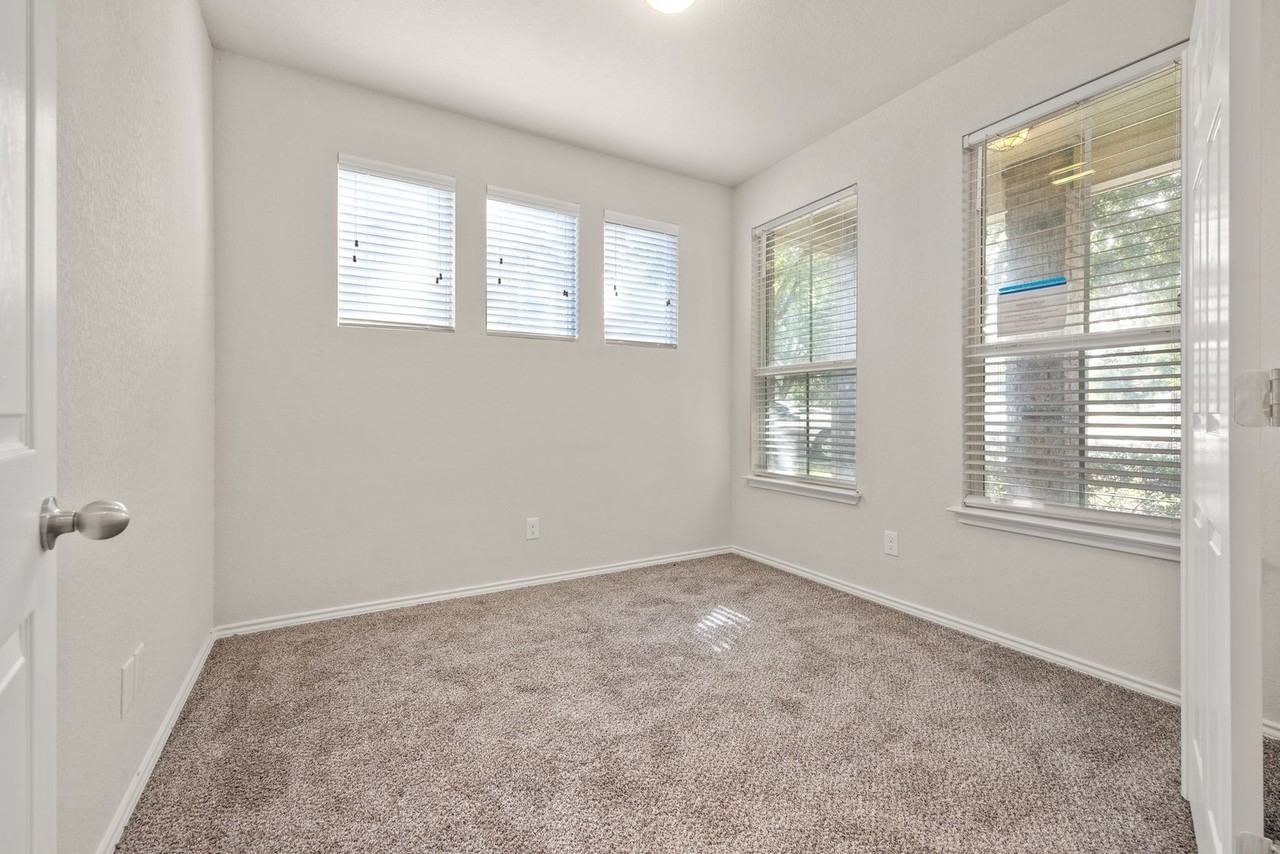 7607 Helios Rise - Photo 2 of 22