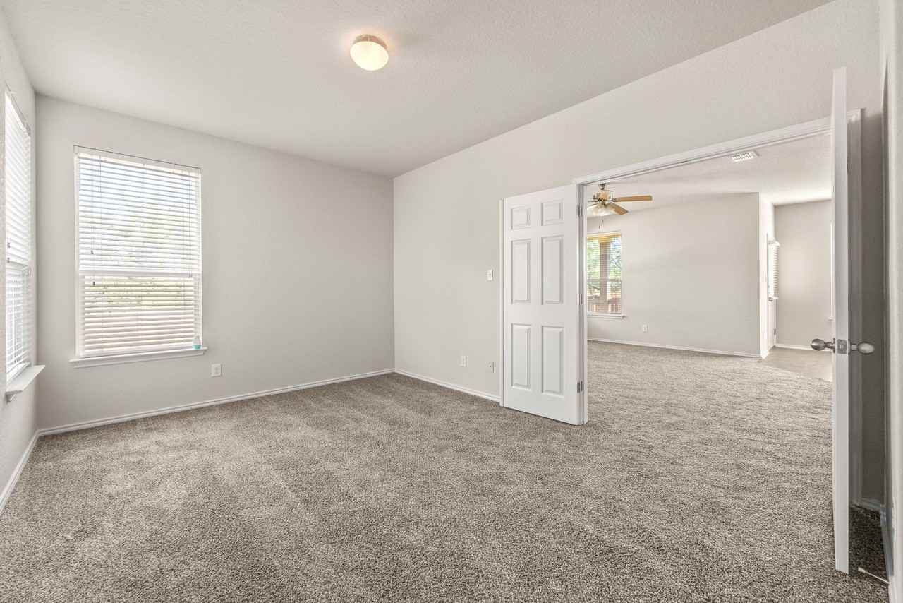 7607 Helios Rise - Photo 3 of 22