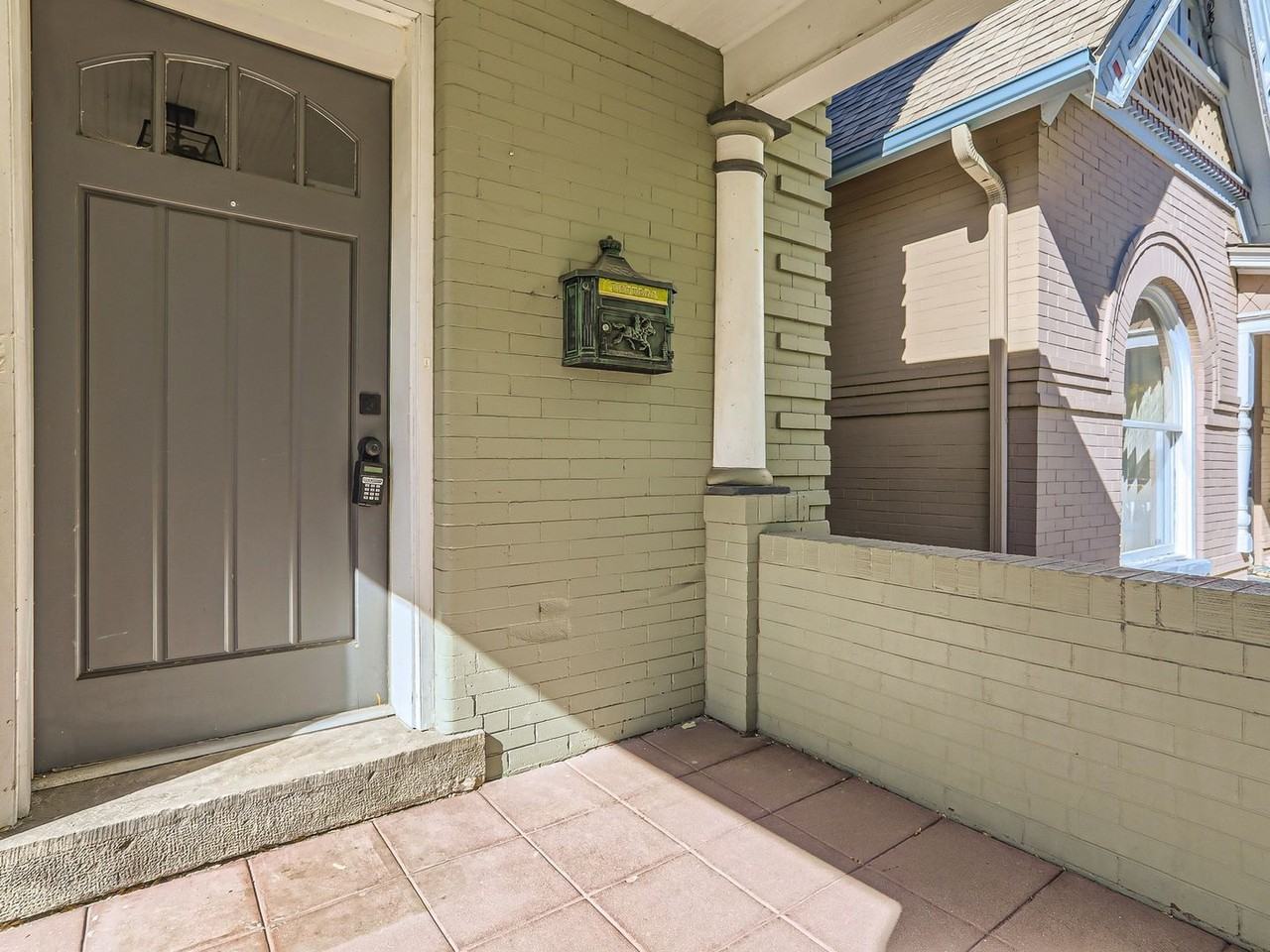 1139 N Downing St - Photo 2 of 19