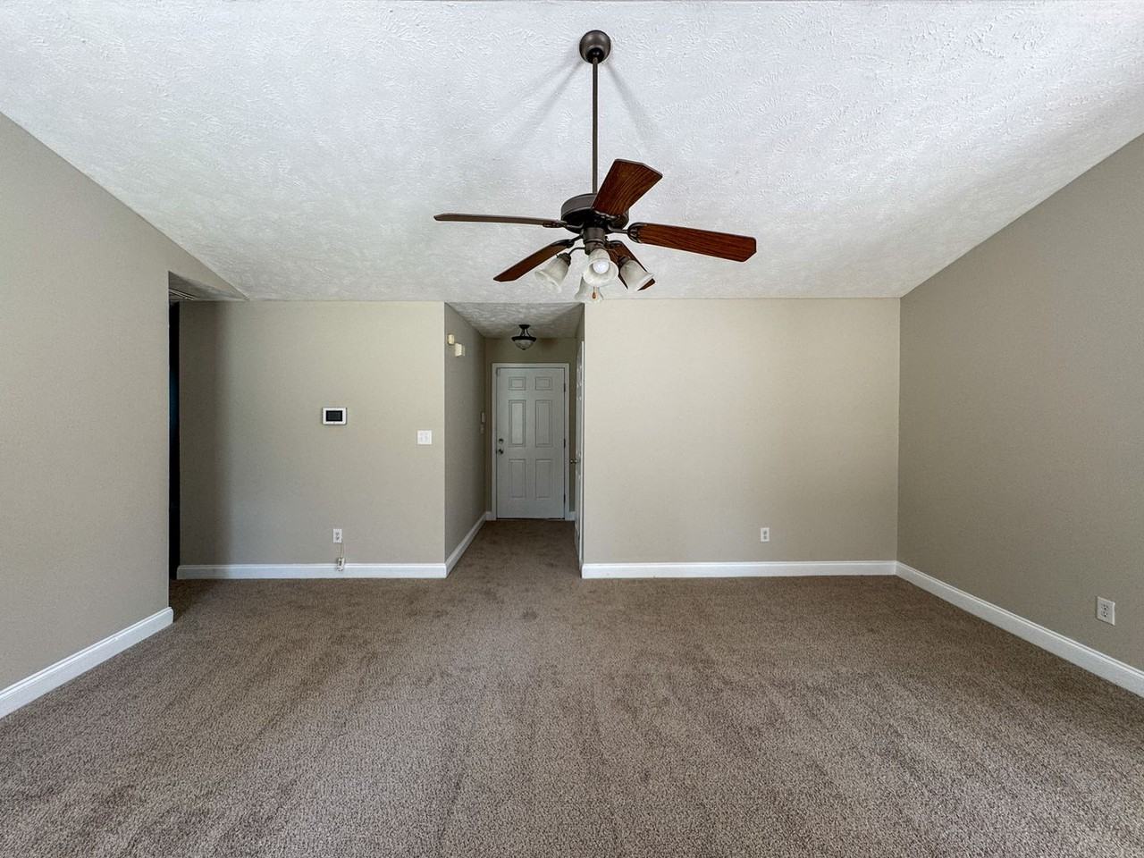 274 Sanford Ct - Photo 5 of 26