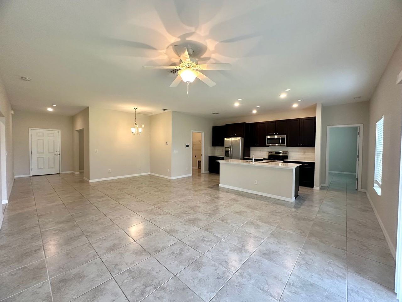 624 Corrientes Cir - Photo 7 of 24