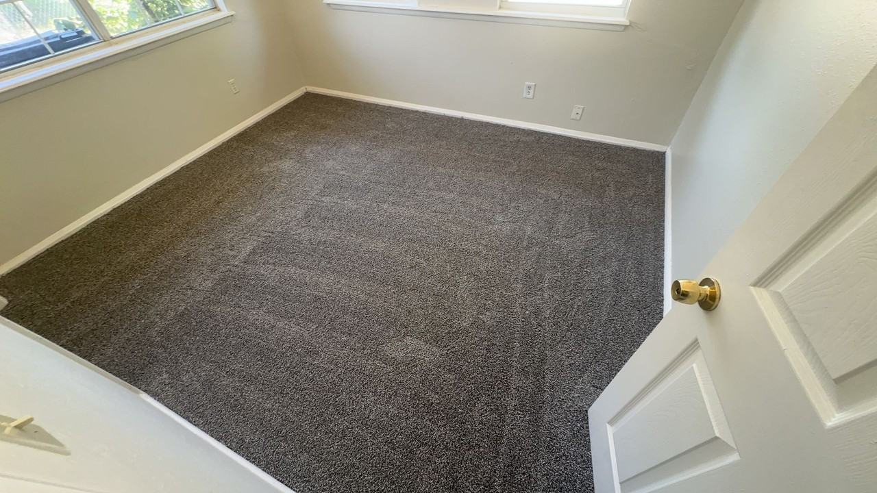 332 Nw 83rd St - Photo 2 of 6