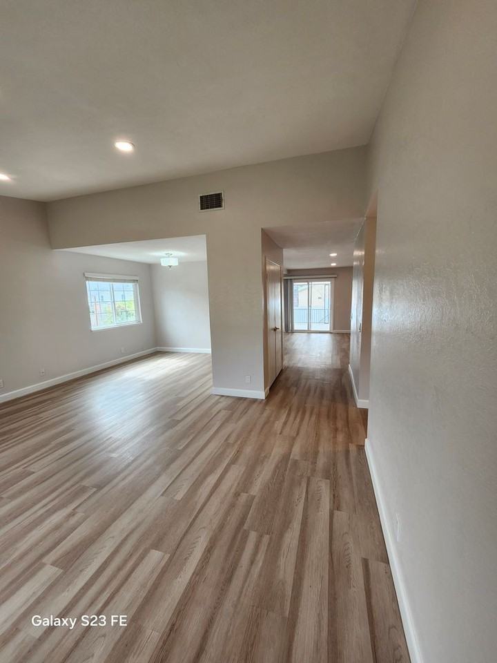 9987 Holly St - Photo 6 of 39