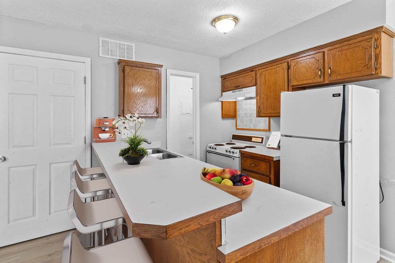 Creekside Apartments - Photo 6 of 50
