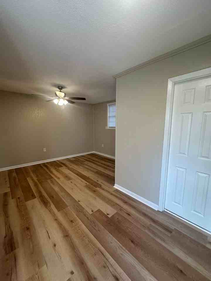 804 Adams St - Photo 3 of 27