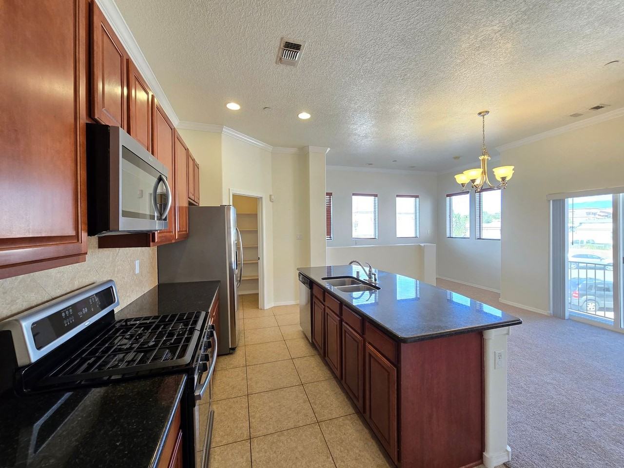 4512 Santa Elena St #C - Photo 5 of 19