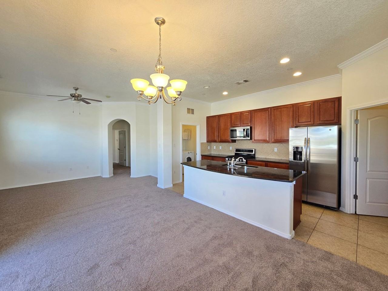 4512 Santa Elena St #C - Photo 7 of 19