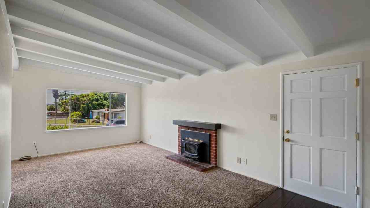 202 Arguello Ave - Photo 4 of 11