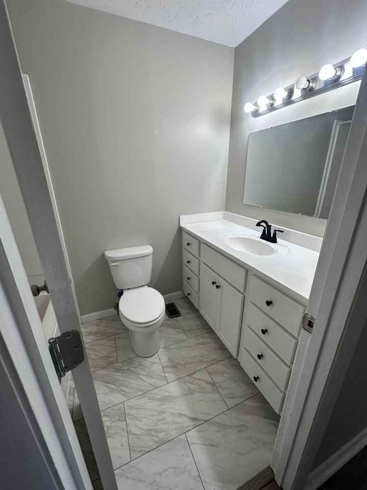 7043 Forest Park Blvd - Photo 5 of 7