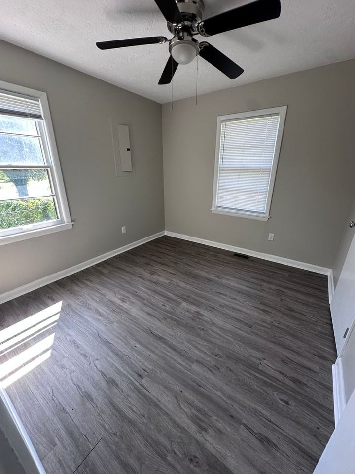 7043 Forest Park Blvd - Photo 6 of 7