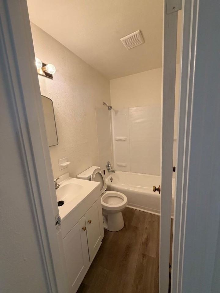 6459 Barker Dr N - Photo 4 of 8