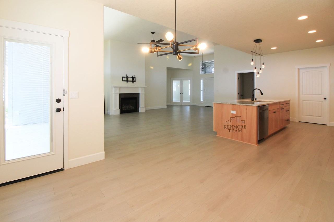 7077 W 29th Ave - Photo 3 of 10