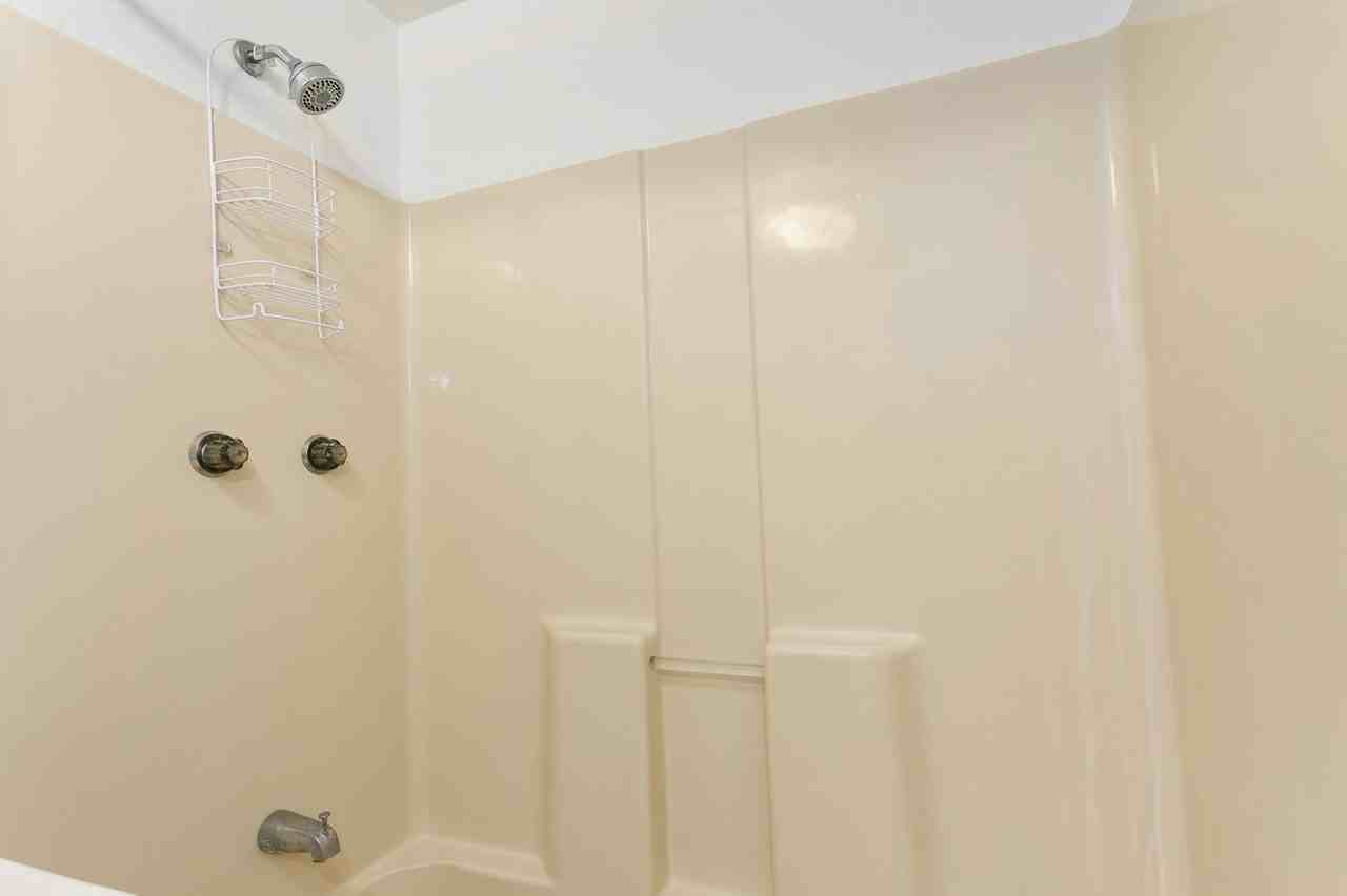 5413 South Puget Sound Avenue - Photo 2 of 23