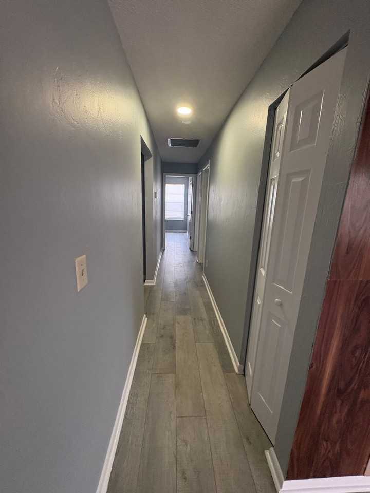 424 Valley Dr - Photo 7 of 20