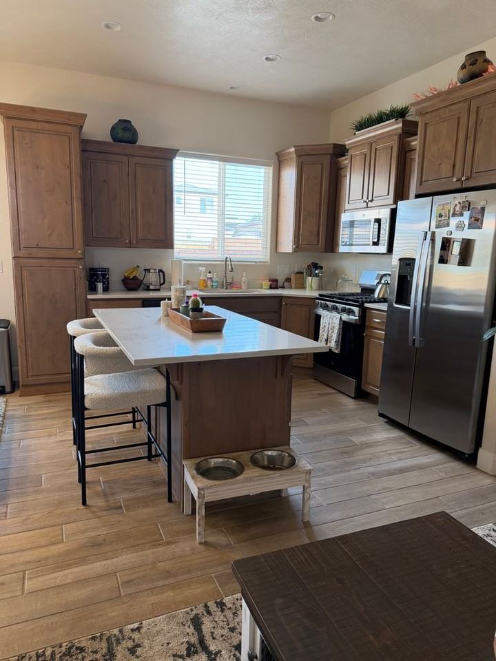 3034 W 590 N - Photo 2 of 11