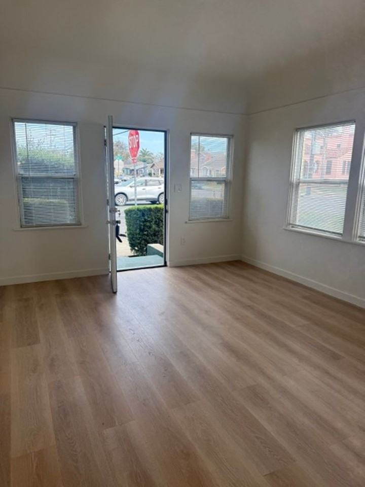 51 Maple St - Photo 2 of 7