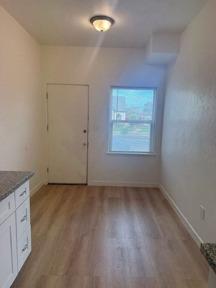 51 Maple St - Photo 3 of 7