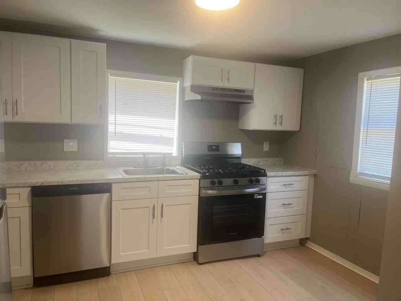 2114 W Long 17th St - Photo 3 of 10